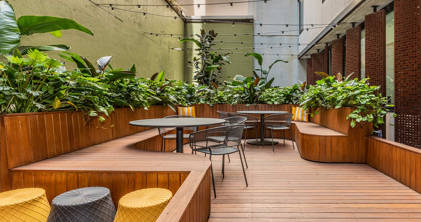Iglu Central Courtyard Seating