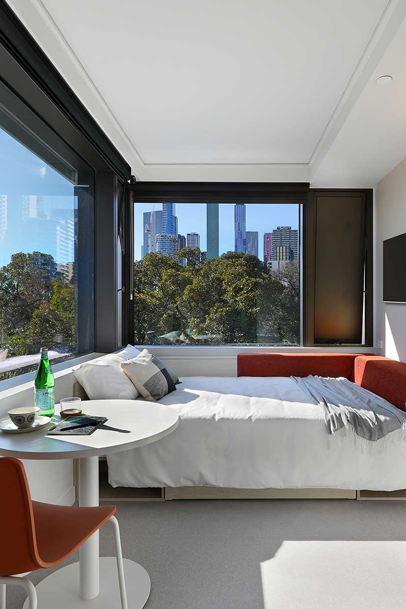 Iglu Flagstaff Gardens Premium Corner Studio Apartment